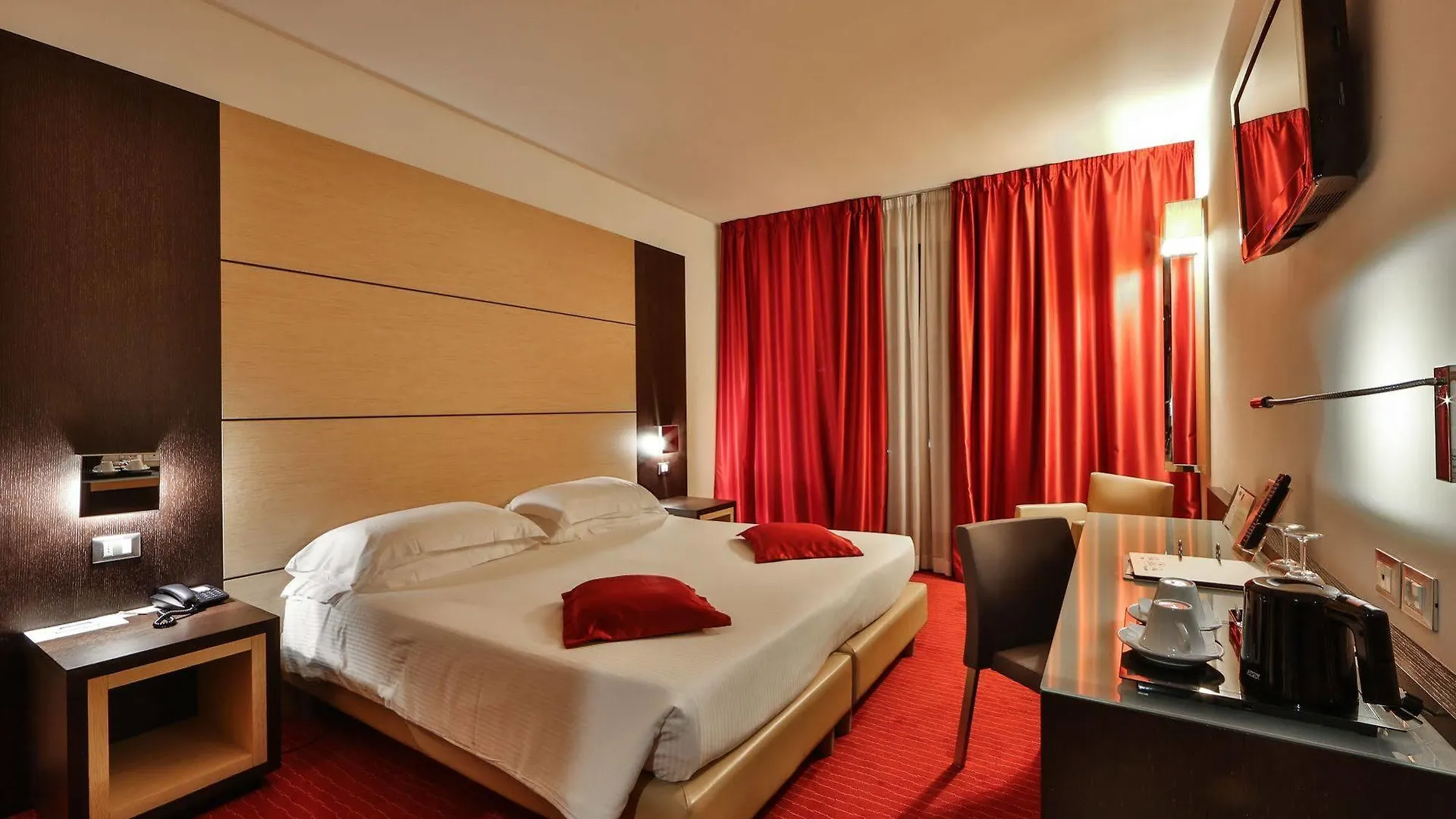 Best Western Plus Hotel Galileo Padua 4*,  Italia